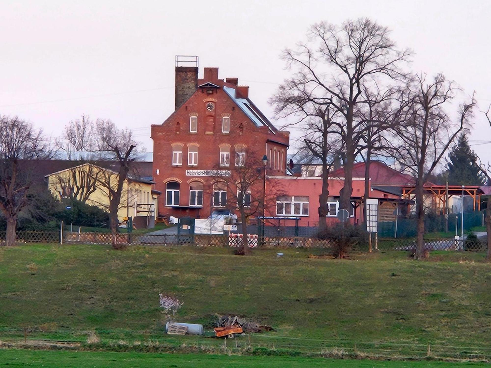 Gaestehaus Heinrich Heine Schule Bad Dürrenberg Kültér fotó